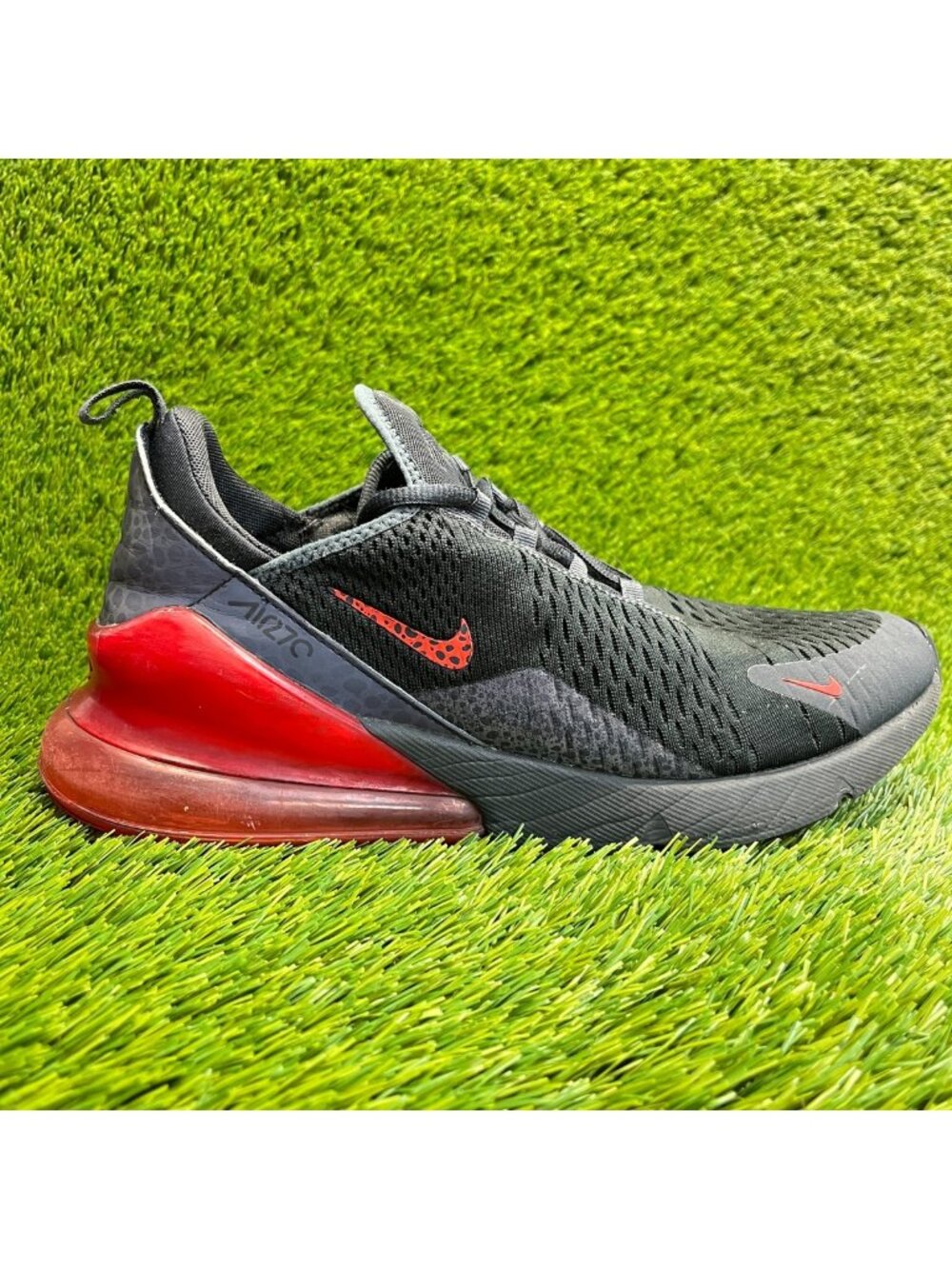 Nike Air Max 270 Mens Size 11.5 Black Red Gray Walking Running Shoes Sneakers